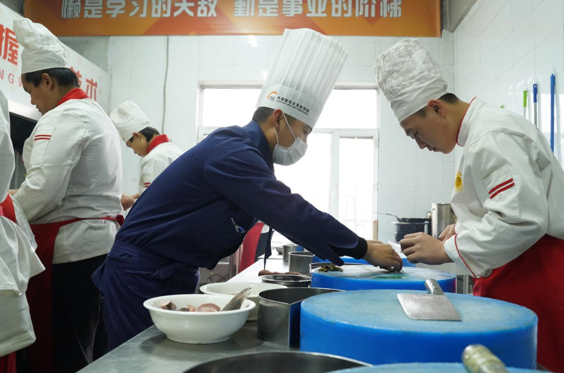職業(yè)教育邁入2022 乘上通往春天的快車(chē)道